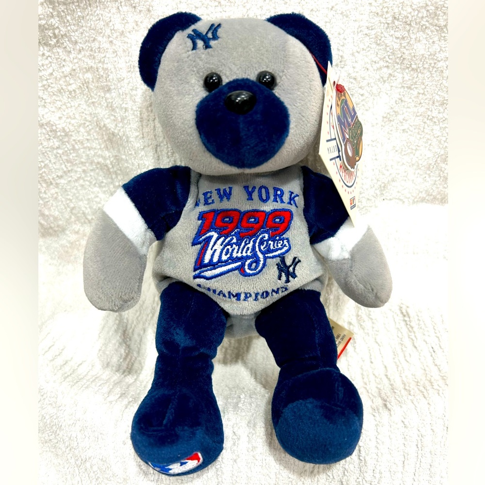 1999 Team ML NY Yankees World Series Champions Beanie Bear